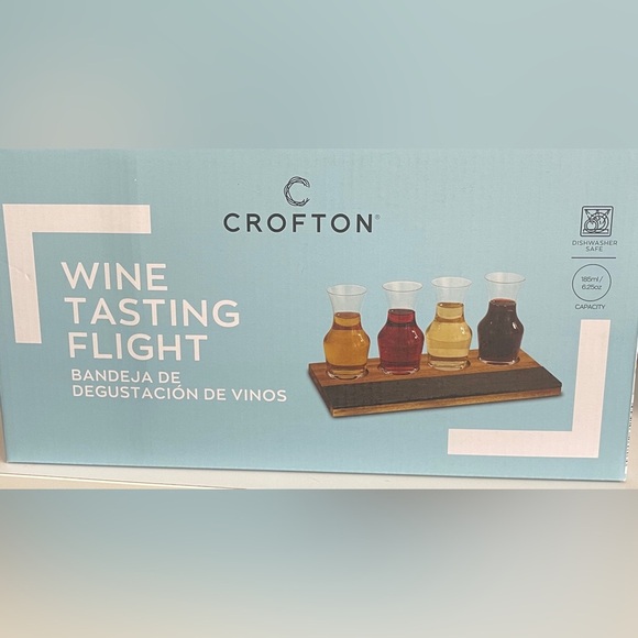 Crofton Wine Tasting Flight Set 4 Wine Glasses Wooden Board w/Chalk Party Games - Picture 1 of 5